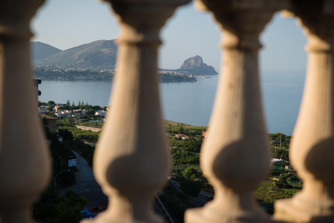 Hotel Villa Mare Altavilla Milicia Luaran gambar