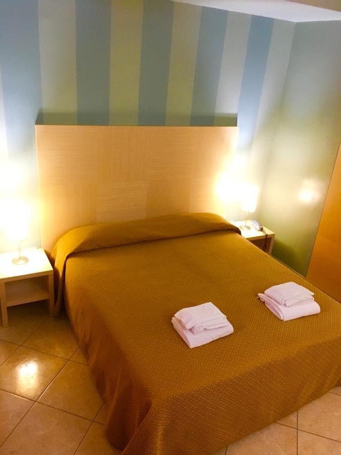 Hotel Villa Mare Altavilla Milicia Luaran gambar